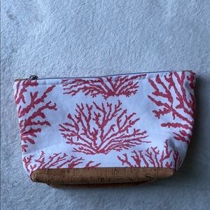 canvas makeup bag with cork bottom